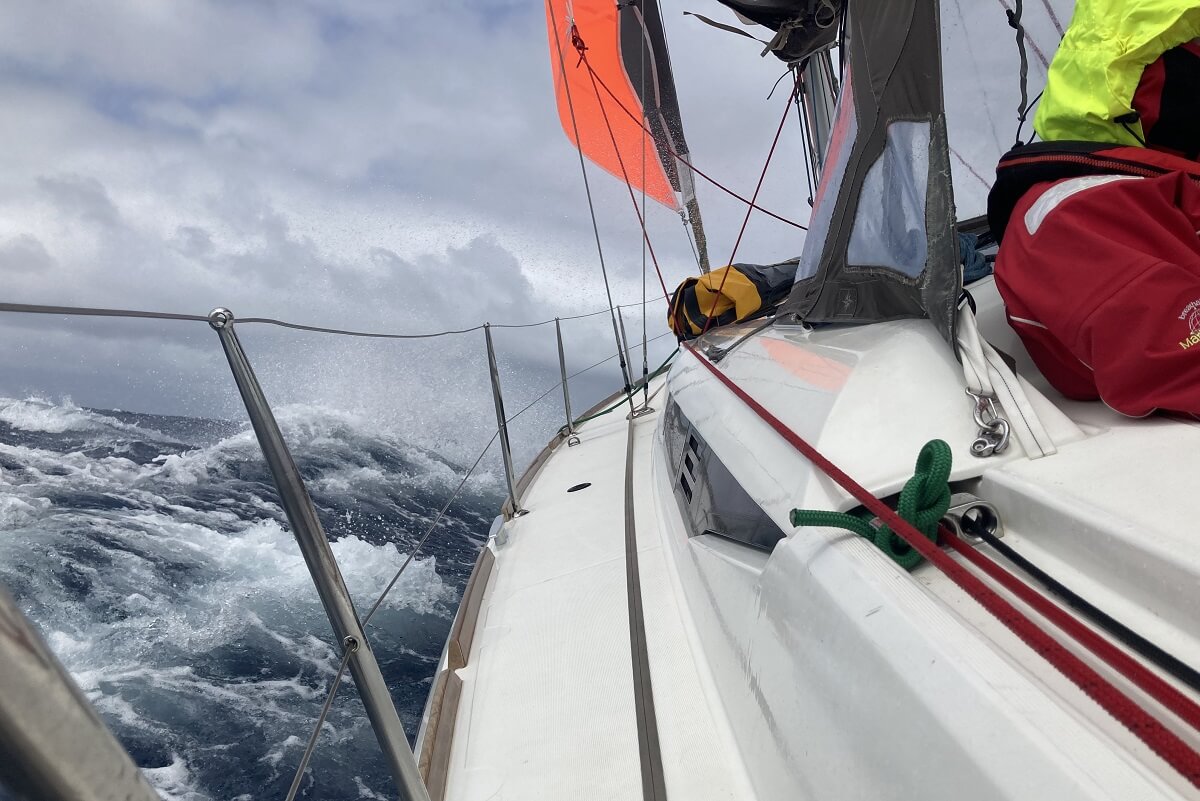 image from Heavy weather sailing techniques