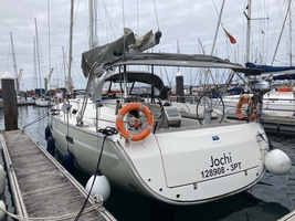 Ocean sailing and exploring Azores archipelago — sailing photo 2