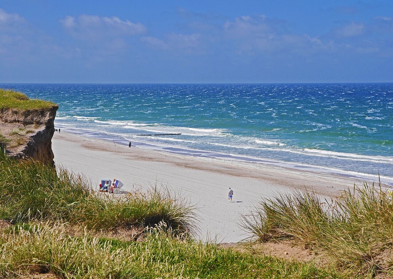 40-kilometre-long sandy beach in Sylt