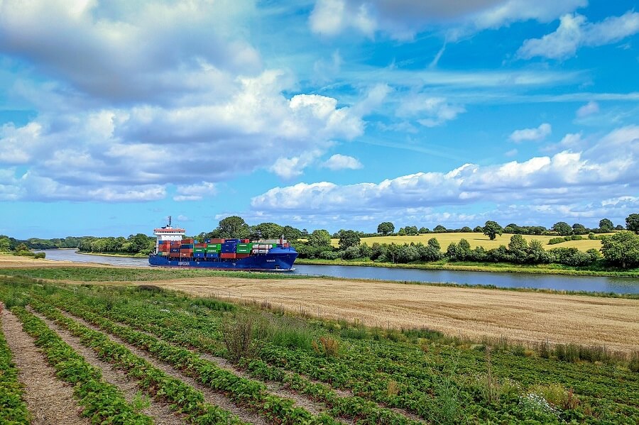 Ships in the Kiel Canal
